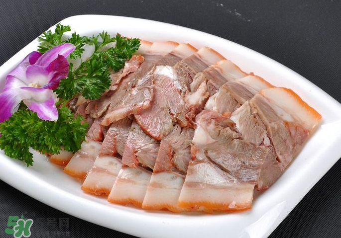 豬頭肉怎么挑選？豬頭肉怎么處理？