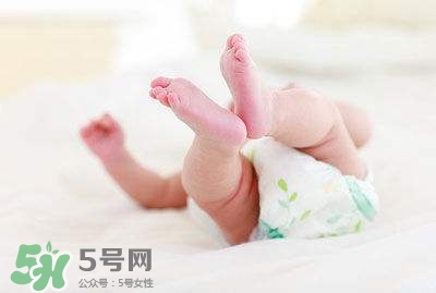 新生兒尿不濕怎么選？新生兒尿不濕什么牌子好？