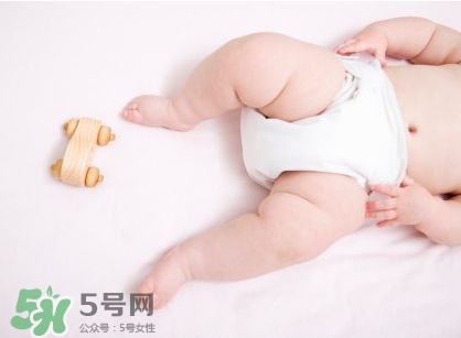 新生兒尿不濕怎么選？新生兒尿不濕什么牌子好？