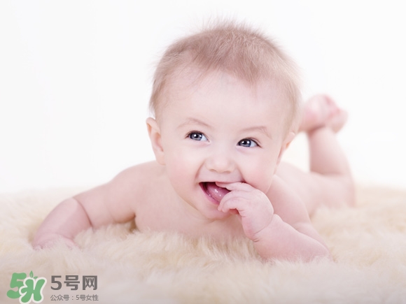 兒童安全座椅要坐到幾歲？兒童安全座椅適合多大的孩子？