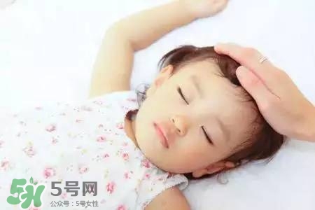 寶寶午睡多長時(shí)間才好？寶寶午睡的最佳時(shí)間
