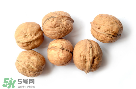 吃核桃能除濕嗎？濕氣重可以吃核桃嗎？