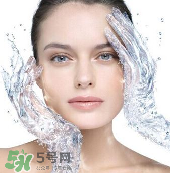 化妝水你選對了嗎？8款熱門明星化妝水測評