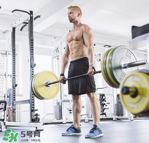硬拉鍛煉哪些肌肉？硬拉有什么好處？