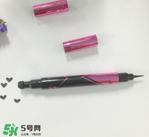 美寶蓮眼線液筆怎么樣？美寶蓮眼線液筆暈染嗎？
