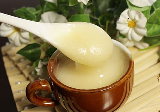 椴樹蜜什么時(shí)候喝好？椴樹蜜什么季節(jié)有