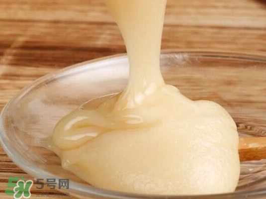 椴樹蜜什么時(shí)候喝好？椴樹蜜什么季節(jié)有