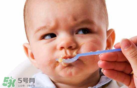 寶寶不吃輔食怎么辦？5個小妙招讓寶寶乖乖吃輔食