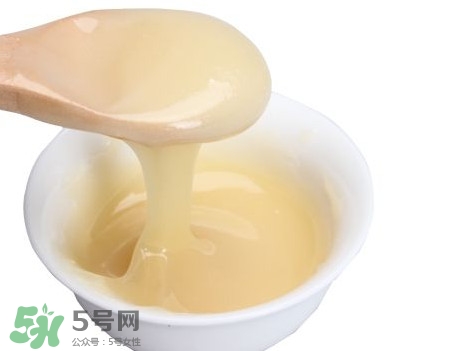 椴樹蜜和百花蜜哪個(gè)好？椴樹蜜和百花蜜的區(qū)別
