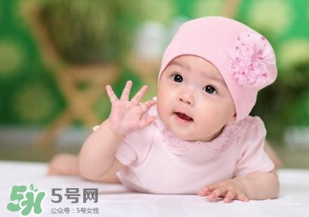 寶寶發(fā)燒抽搐正常嗎？寶寶發(fā)燒抽搐怎么辦？