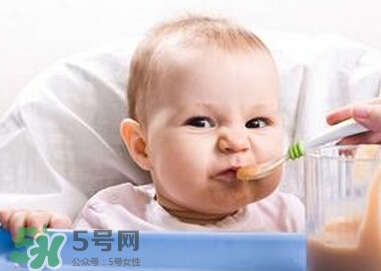 新生兒痤瘡多久會好？新生兒痤瘡能用百多邦嗎？