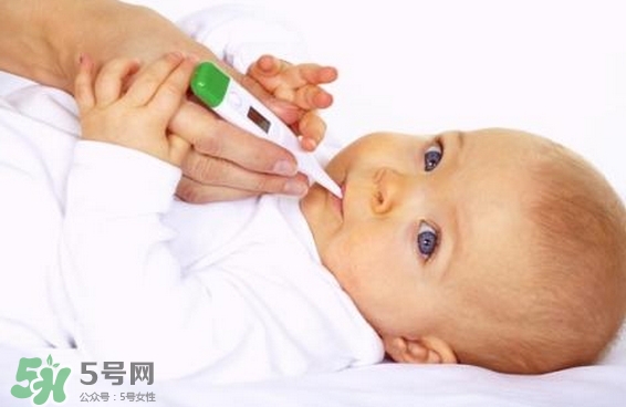 寶寶發(fā)燒睡著了還要物理降溫嗎-怎么降溫？