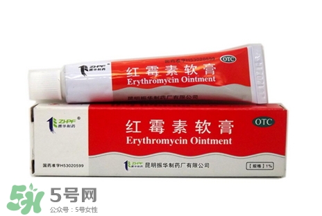 新生兒痤瘡多久會好？新生兒痤瘡能用百多邦嗎？
