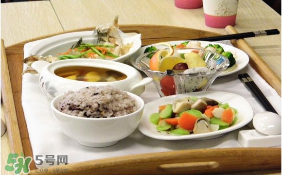 產(chǎn)后一周吃什么好？產(chǎn)后一周食譜