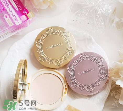 散粉粉餅定妝噴霧有什么區(qū)別？定妝產(chǎn)品推薦