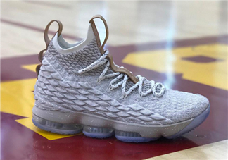 nike lebron 15 ghost什么時(shí)候發(fā)售_多少錢？