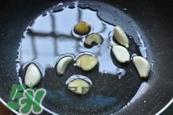 香辣蟹怎么做最好吃？香辣蟹怎么處理螃蟹？