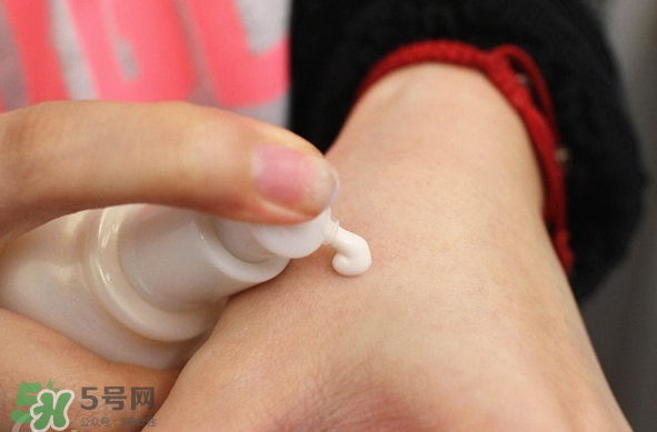 雪花秀妝前乳好用嗎？雪花秀妝前乳要卸妝嗎？