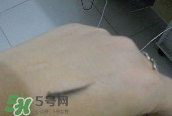 美寶蓮眼線膏暈染嗎？美寶蓮眼線膏好用嗎