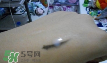 美寶蓮眼線膏暈染嗎？美寶蓮眼線膏好用嗎