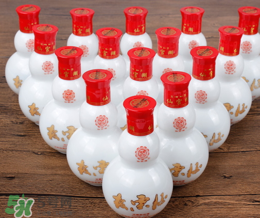 ?板栗酒能存放多久？?板栗泡酒可以放多久？