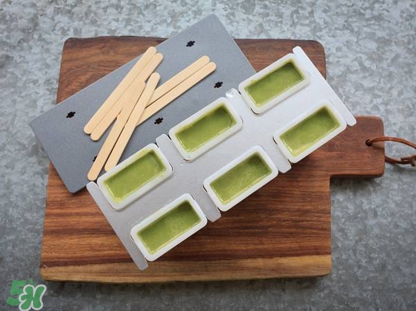 牛油果沙拉怎么做？牛油果沙拉用什么醬？