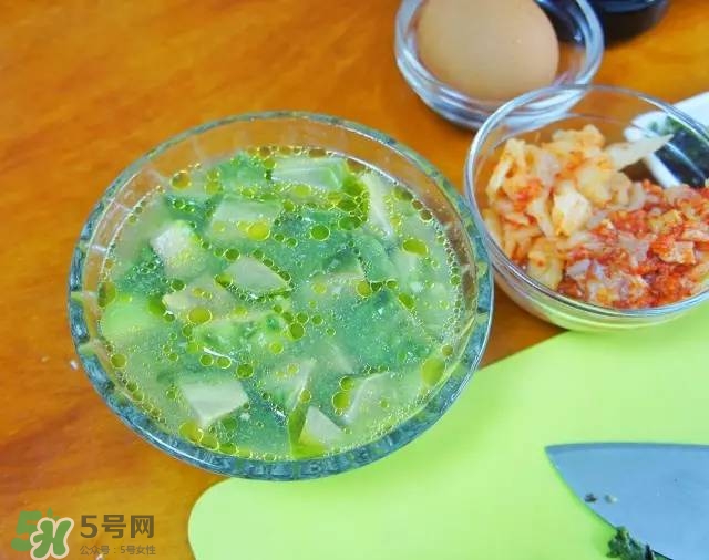 牛油果沙拉怎么做？牛油果沙拉用什么醬？
