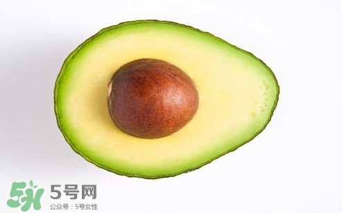 寶寶多大可以吃牛油果？寶寶吃牛油果的好處