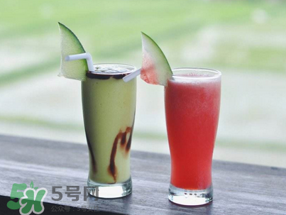 牛油果果汁可以放多久？牛油果果汁隔夜了還能吃嗎？