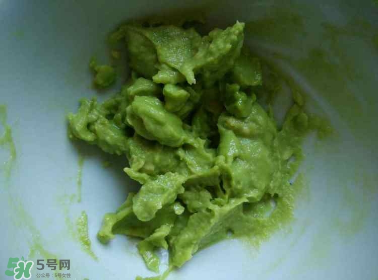 牛油果沙拉怎么做？牛油果沙拉用什么醬？