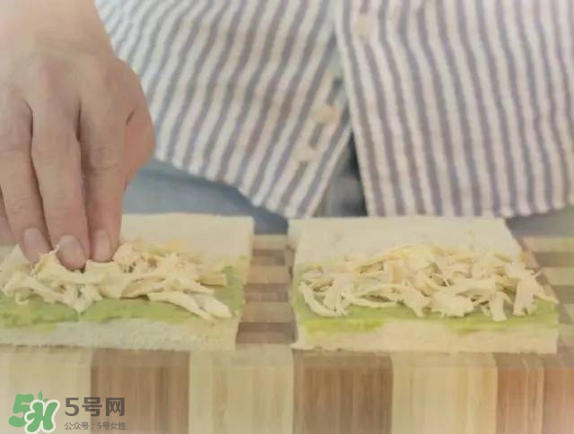 牛油果沙拉怎么做？牛油果沙拉用什么醬？