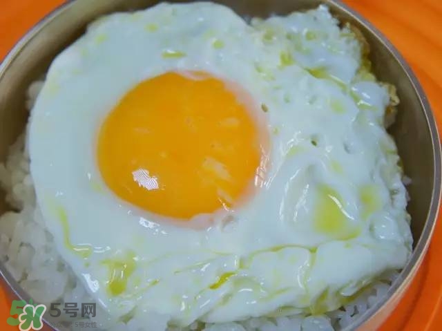 牛油果沙拉怎么做？牛油果沙拉用什么醬？