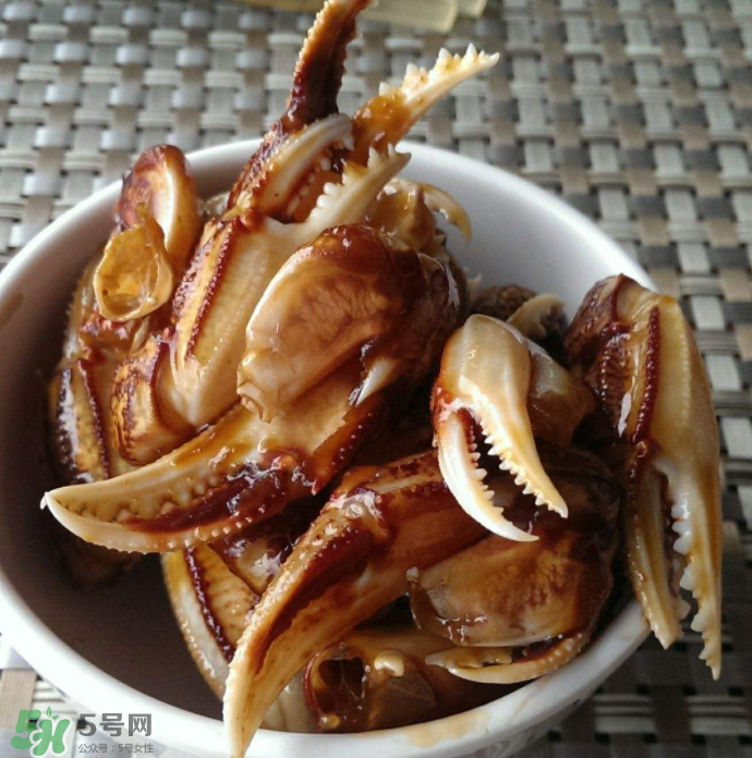 醉蟹是生吃好還是熟吃好？哪種更好吃？