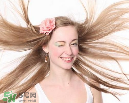 基礎(chǔ)護(hù)發(fā)的步驟是什么？正確護(hù)理頭發(fā)