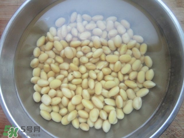 核桃可以和黃豆一起打豆?jié){嗎？核桃和什么一起打豆?jié){好？