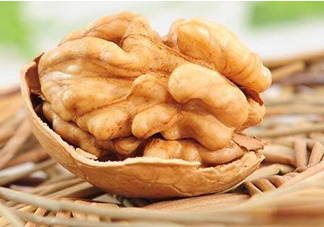 核桃磨成粉還有營養(yǎng)嗎？核桃粉和核桃哪個更好？