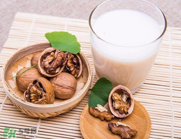 核桃粉寶寶可以吃嗎？寶寶幾個(gè)月可以吃？