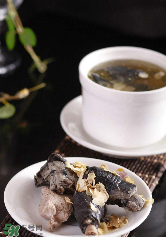 花旗參烏雞湯經(jīng)期可以喝嗎？