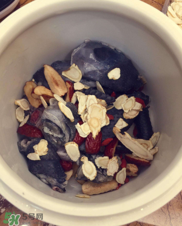 花旗參烏雞湯小孩能喝嗎？花旗參烏雞湯不適宜人群