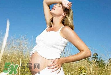 孕婦坐火車需要證明嗎？孕婦坐火車吃什么？
