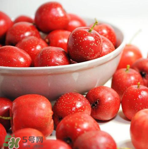 山楂和蜂蜜能一起沖水喝嗎？