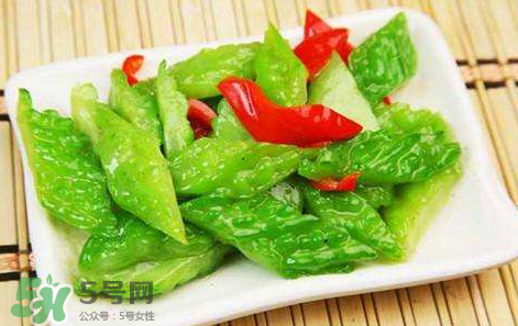 什么泡水喝能清熱降火？清熱降火吃什么？