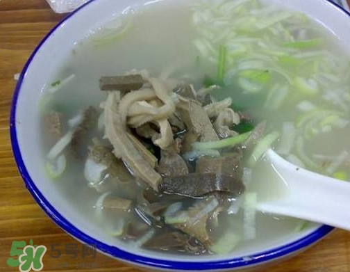 羊雜湯膻不膻？羊雜湯是哪里的特色美食