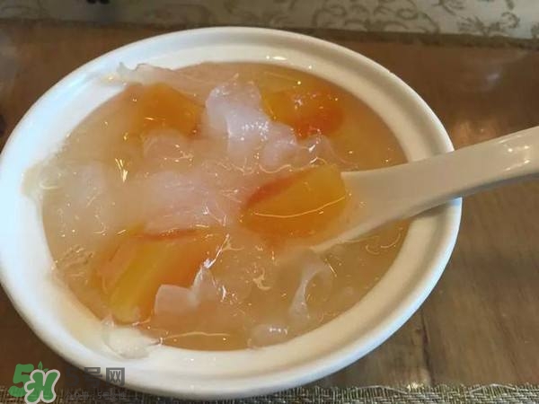 雪蛤和燕窩能一起燉嗎？雪蛤燕窩一起燉有什么功效作用