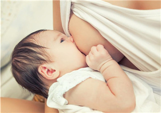 母乳寶寶幾個(gè)月添加輔食？母乳寶寶添加輔食的時(shí)間介紹