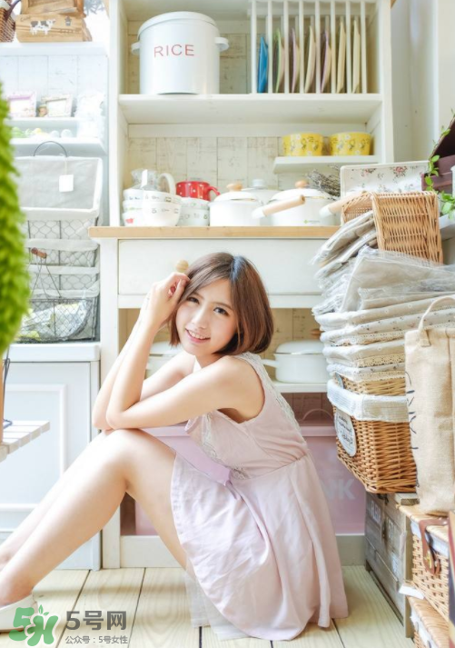乳腺炎應(yīng)該吃什么藥？乳腺炎應(yīng)該怎么治療？