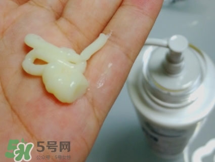 護(hù)發(fā)素能軟化頭發(fā)嗎？護(hù)發(fā)素能讓頭發(fā)變軟嗎？