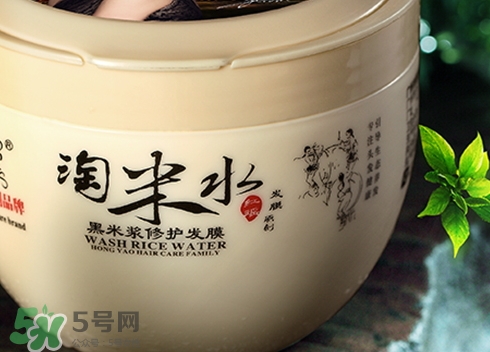 護(hù)發(fā)素能軟化頭發(fā)嗎？護(hù)發(fā)素能讓頭發(fā)變軟嗎？
