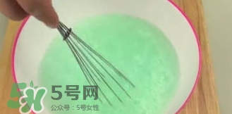 護(hù)發(fā)素能當(dāng)柔順劑嗎？護(hù)發(fā)素當(dāng)柔順劑好不好