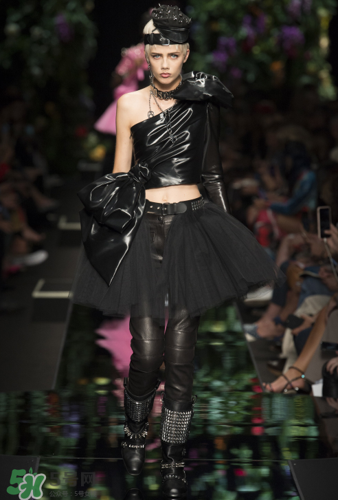 moschino2018春夏系列服裝怎么樣_好看嗎？
